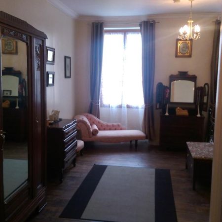 Bed and Breakfast Vingt Grand Rue à Champagne-Mouton Chambre photo