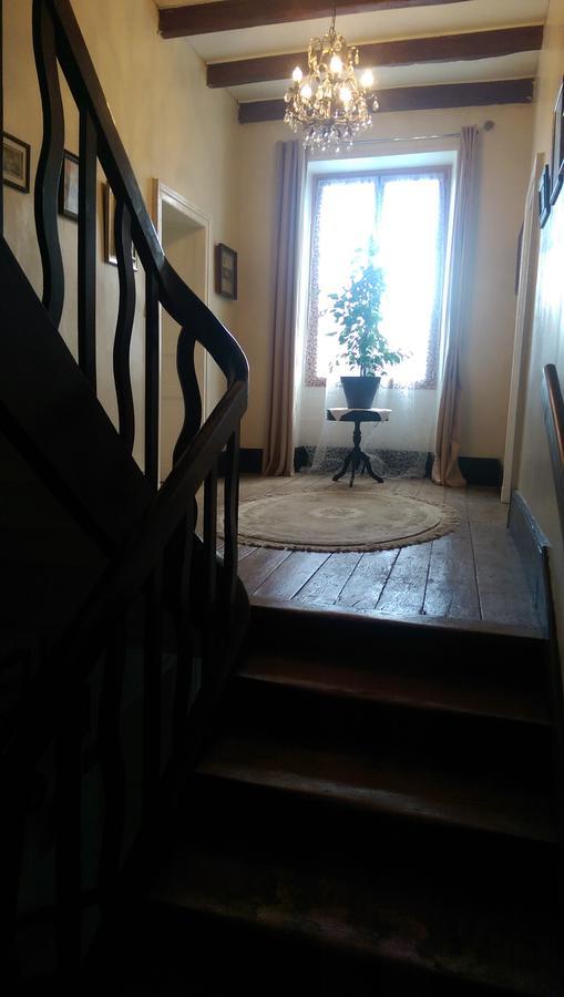 Bed and Breakfast Vingt Grand Rue à Champagne-Mouton Extérieur photo