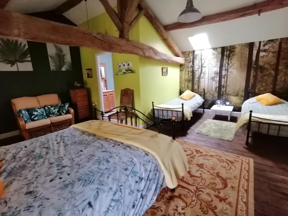 Bed and Breakfast Vingt Grand Rue à Champagne-Mouton Extérieur photo